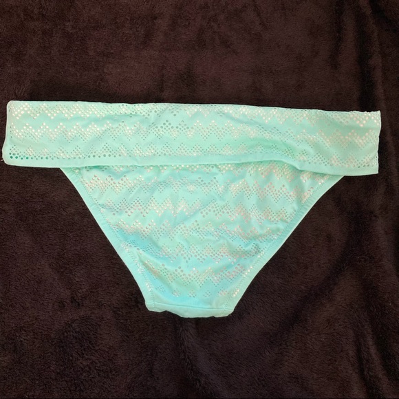 victoria’s secret bikini bottom - Picture 9 of 16